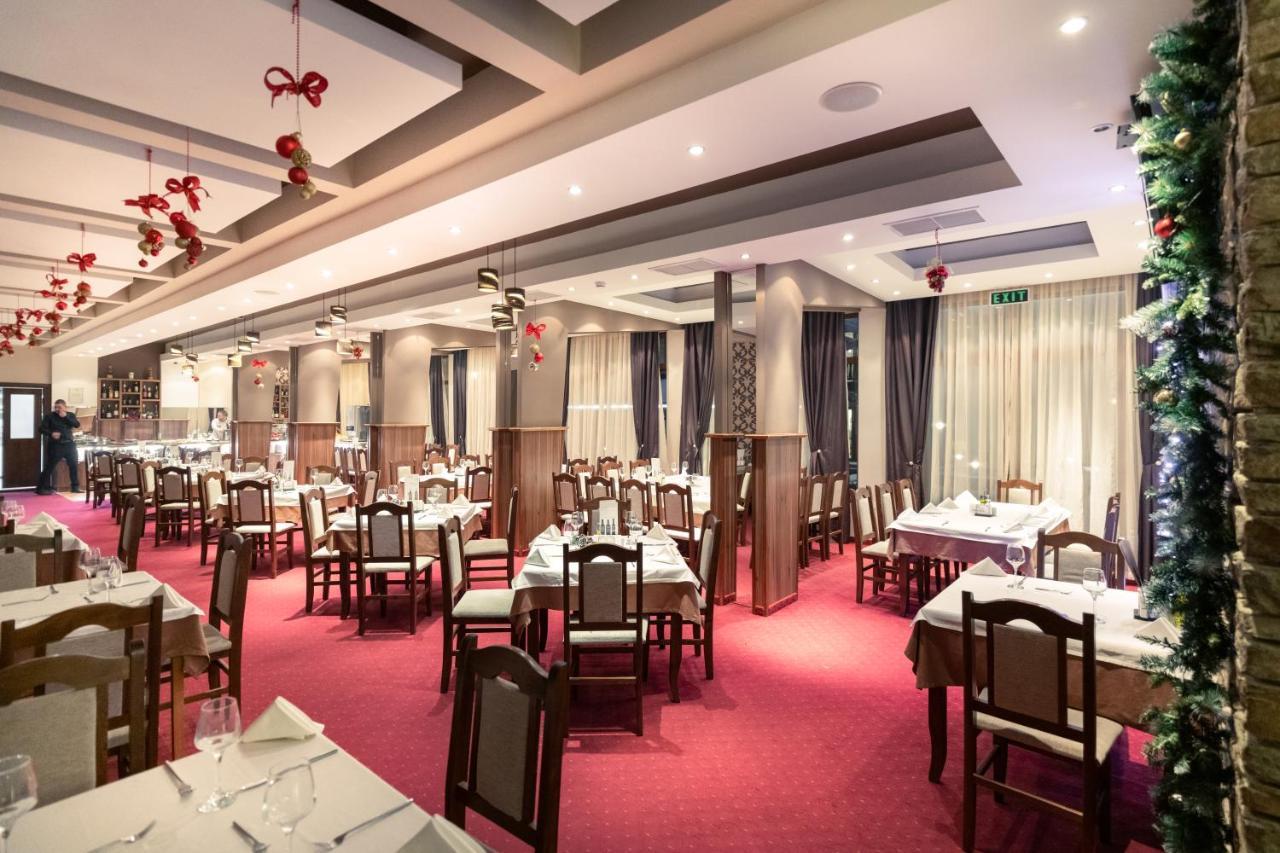 ציגוב צ'ארק Paradise Spa Hotel מראה חיצוני תמונה