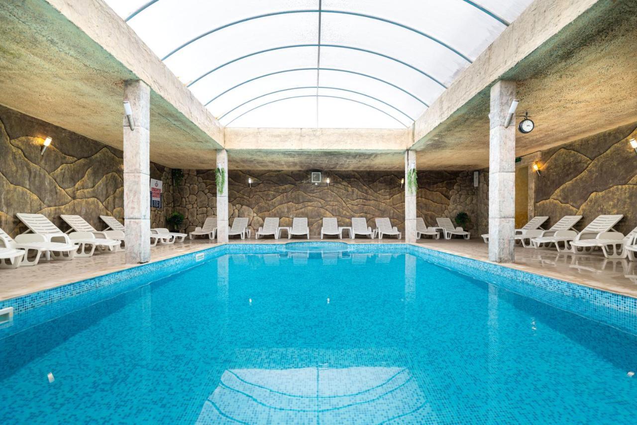 ציגוב צ'ארק Paradise Spa Hotel מראה חיצוני תמונה