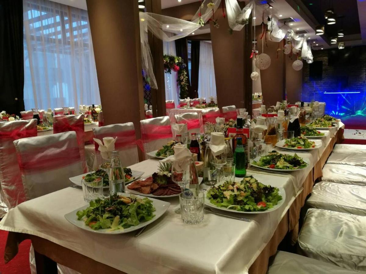 ציגוב צ'ארק Paradise Spa Hotel מראה חיצוני תמונה