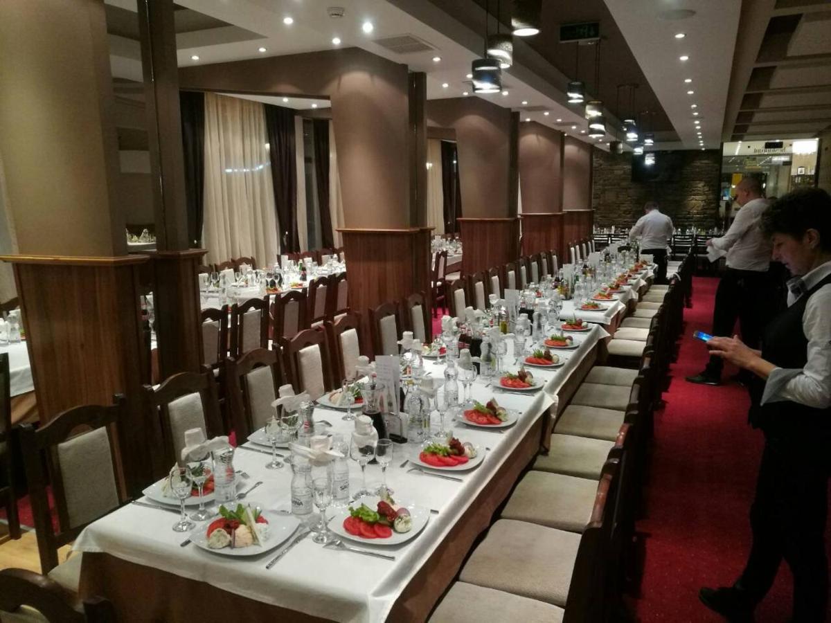 ציגוב צ'ארק Paradise Spa Hotel מראה חיצוני תמונה