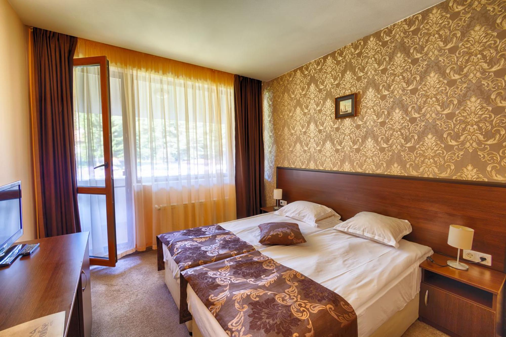 ציגוב צ'ארק Paradise Spa Hotel מראה חיצוני תמונה
